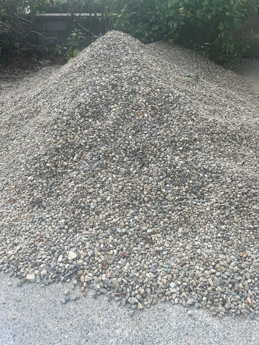 FREE! 10/20 mm high-quality Decorative Gravel - Image 3