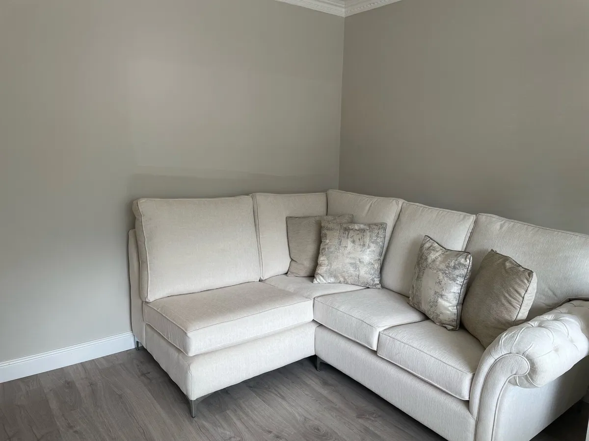 Bespoke Cream Sofa Suite - Image 1