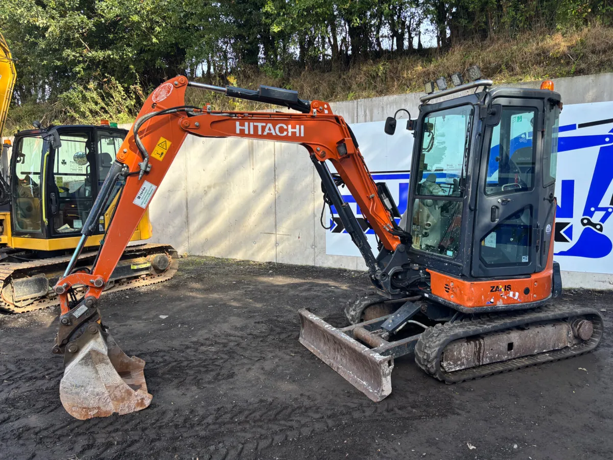 2020 HITACHI ZX33U-6 - Image 4