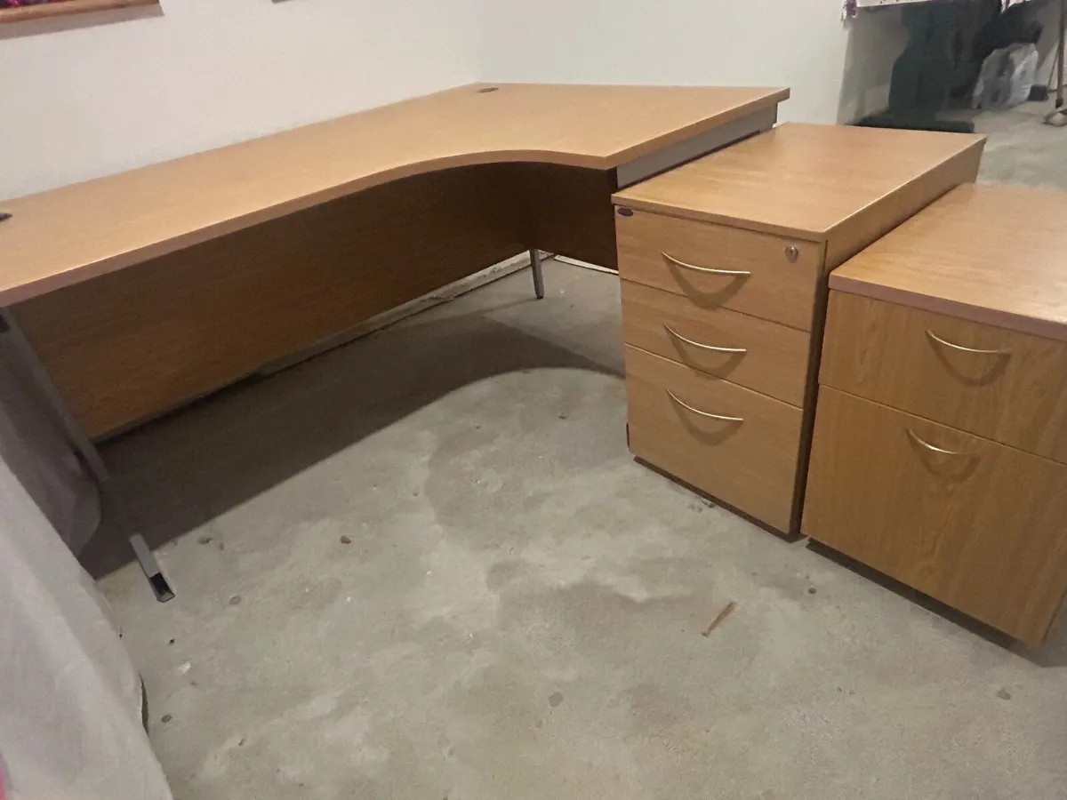 Desk and lockers