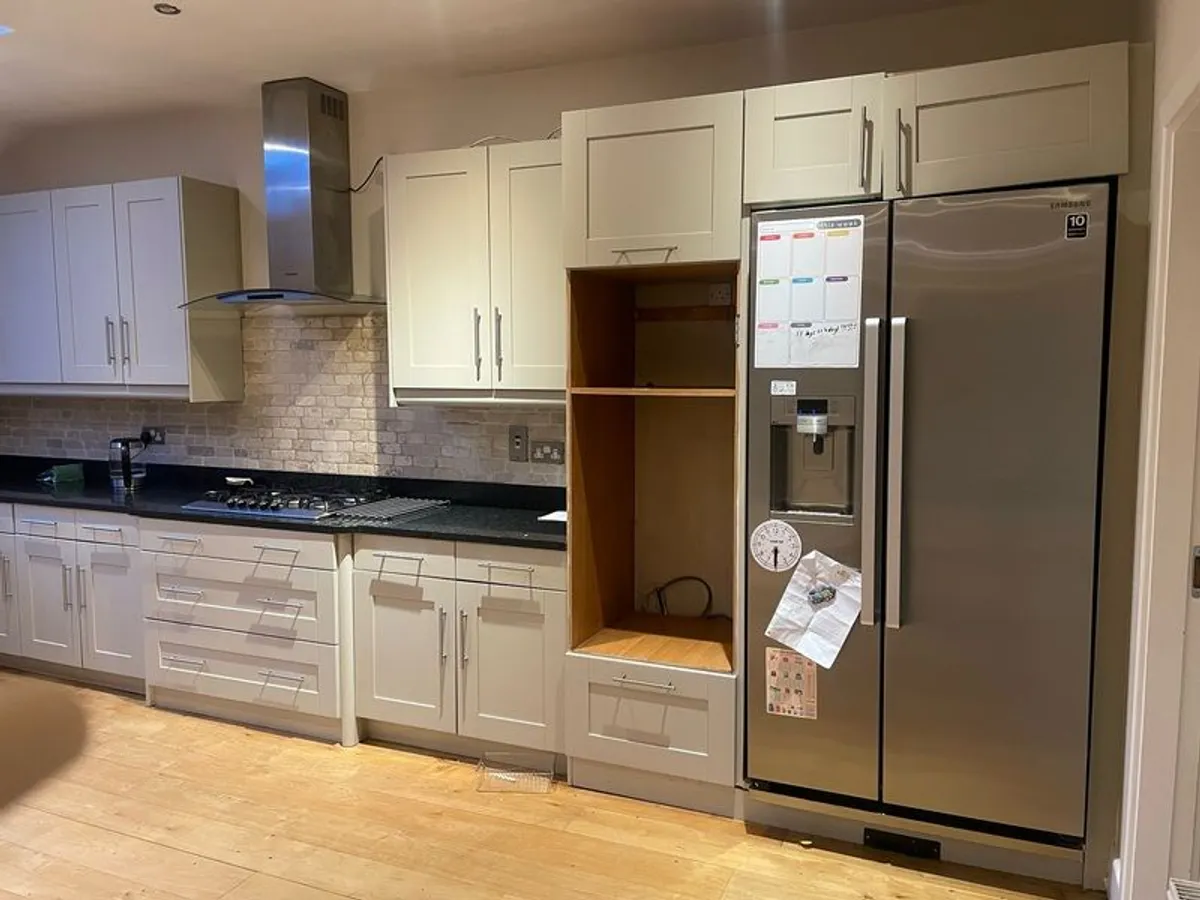 Entire kitchen Quartz work top solid wooden shaker style doors - Image 3