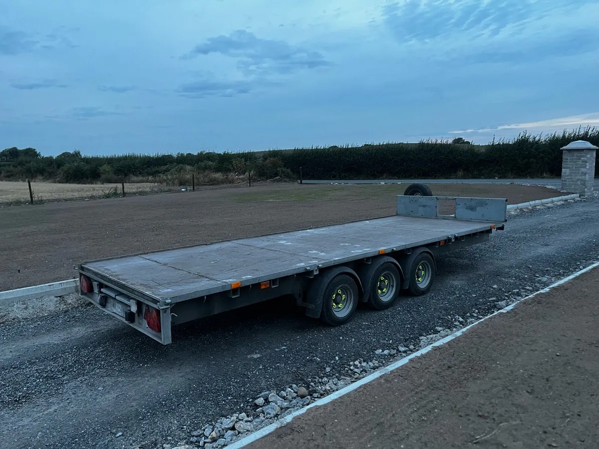 Superb 18x6’6 Ifor Williams with NEW 8ft ramps - Image 3