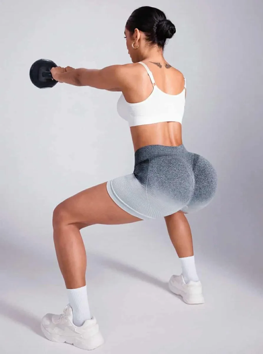 Seamless Ombre High-Waist Sports Shorts - Image 3