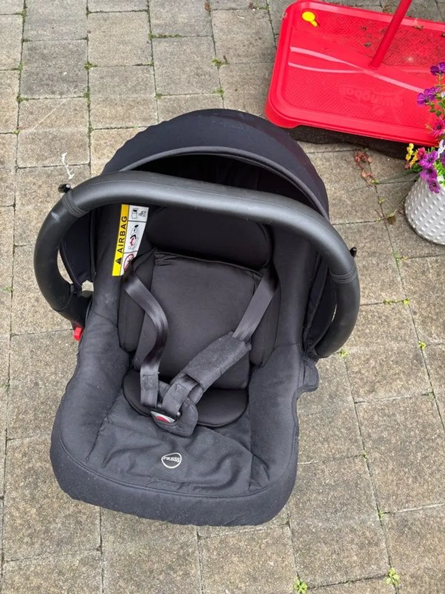 Baby Elegance Travel System with Car Seat & Isofix - Image 3