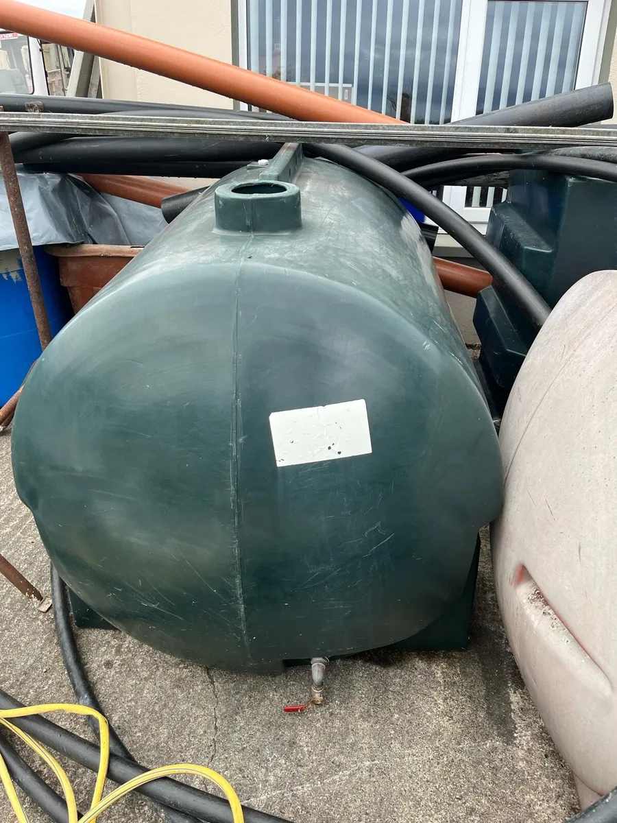 Oil tank - Image 3