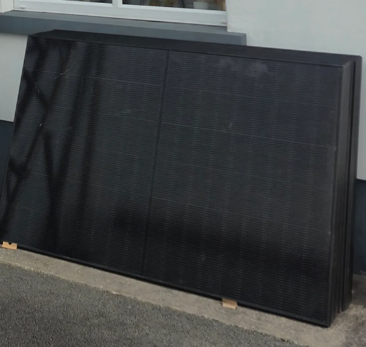 Jinko Tiger Neo 470W Solar Panels – Brand New - Image 1