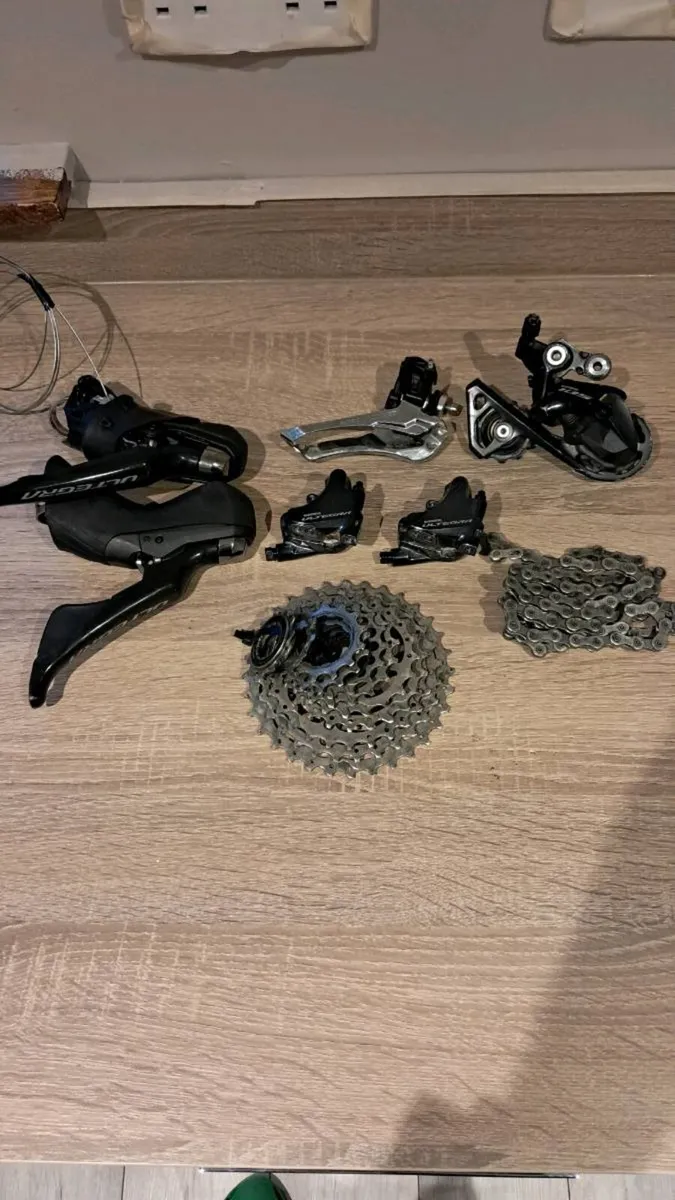 Ultegra/105 Disc Groupset - Image 2