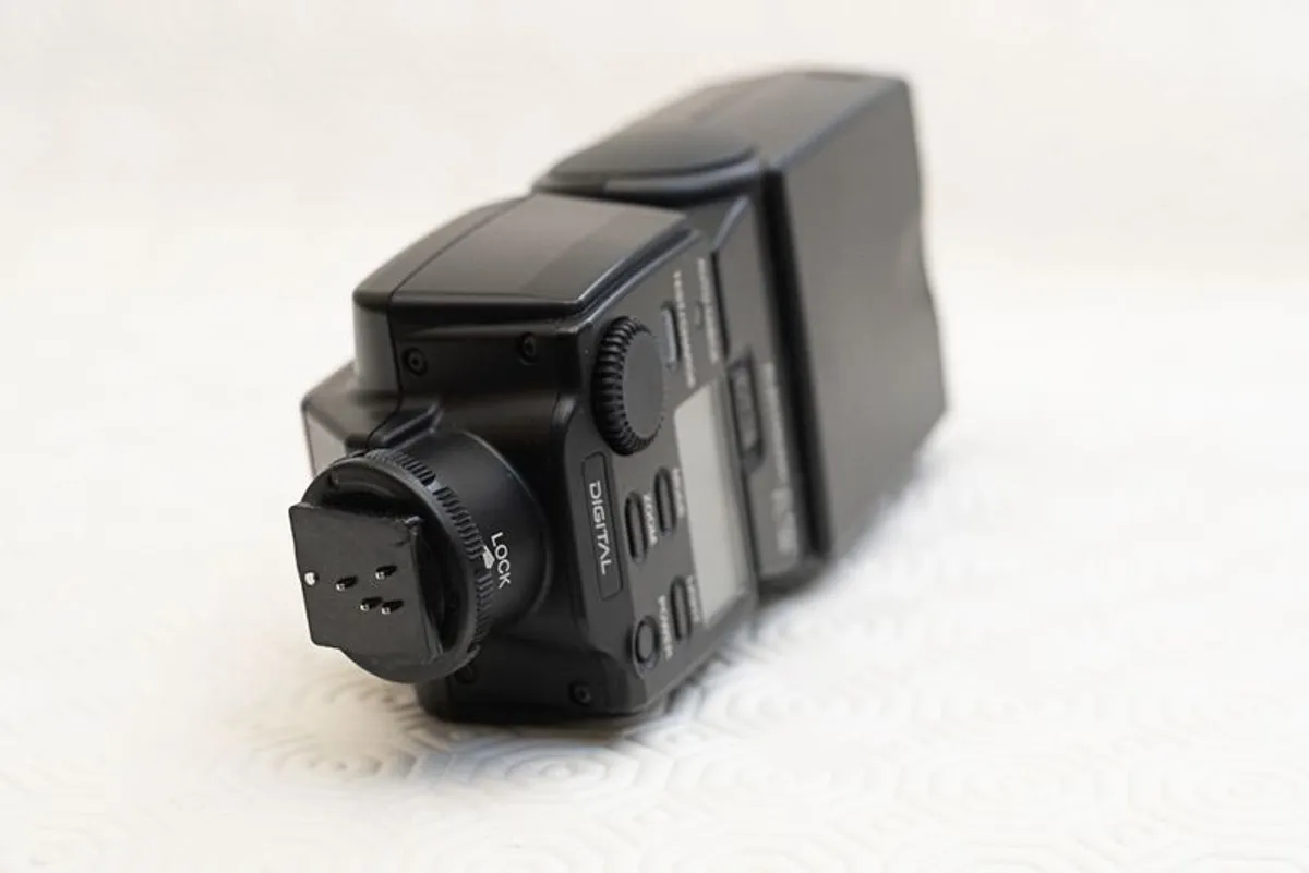 Olympus FL36 TTL Flash Mint Condition - Image 3