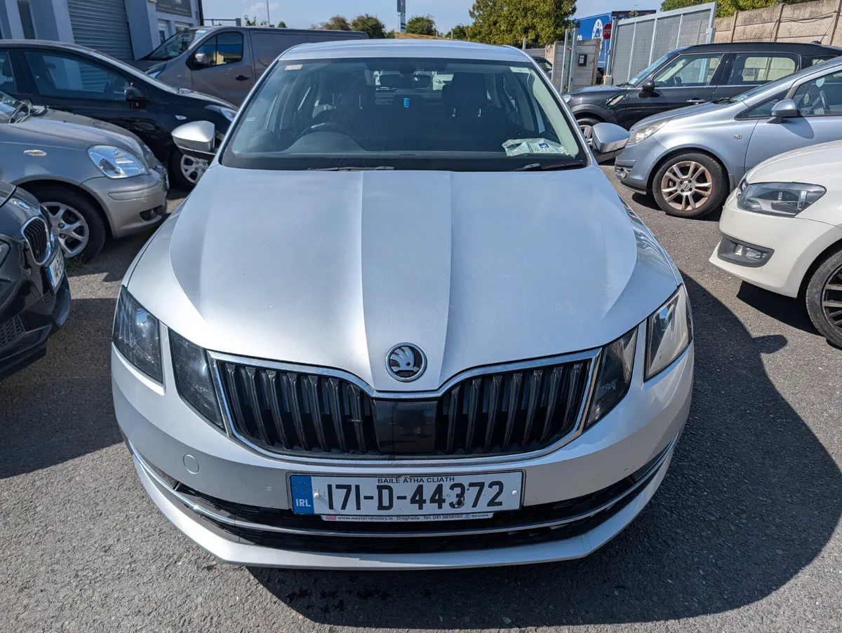 2017 Skoda Octavia Style 1.6 tdi - Image 3