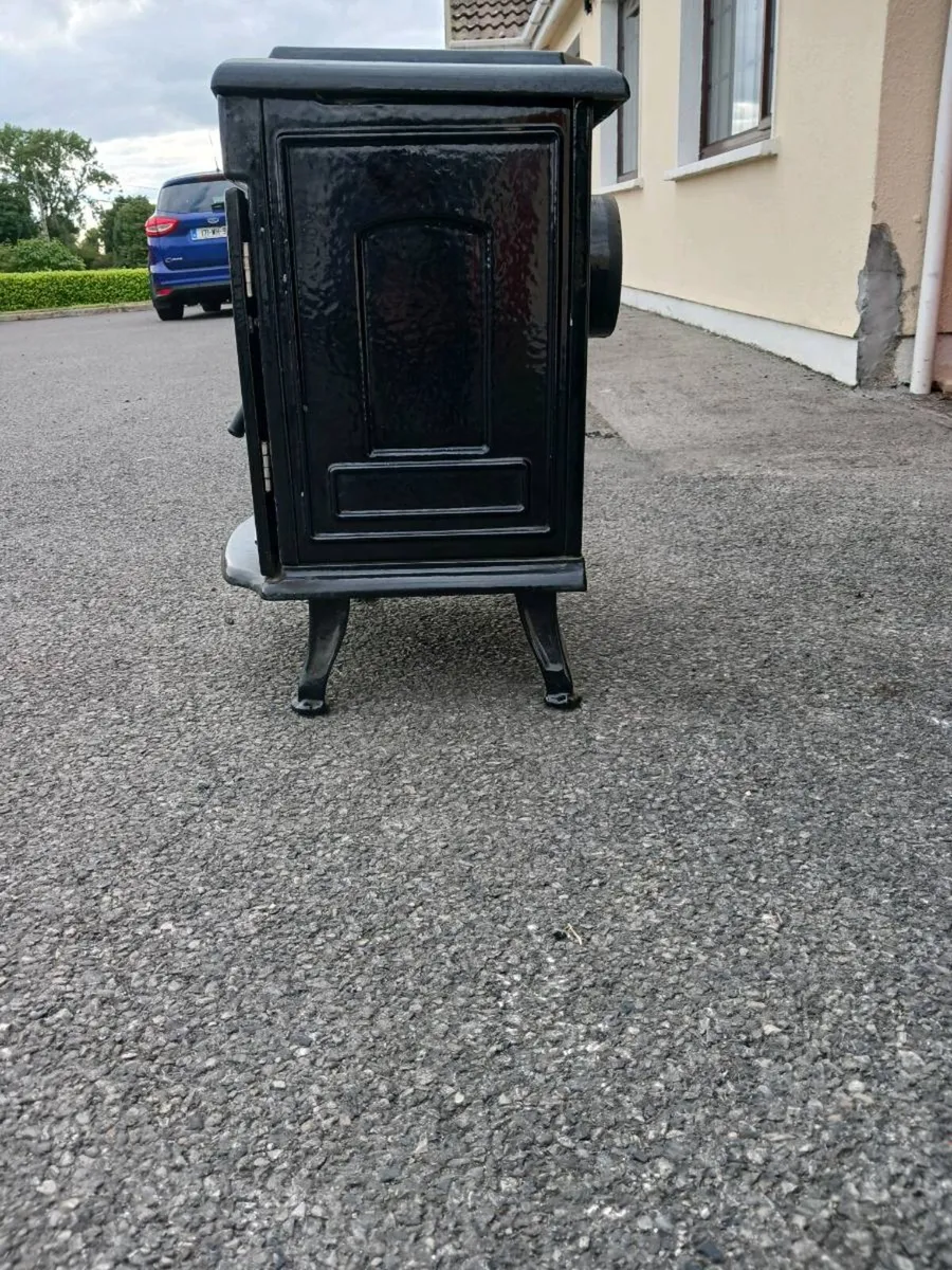 Stove - Image 3