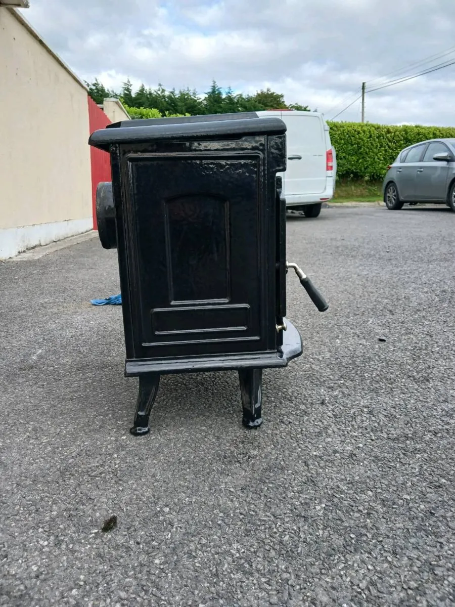 Stove - Image 4