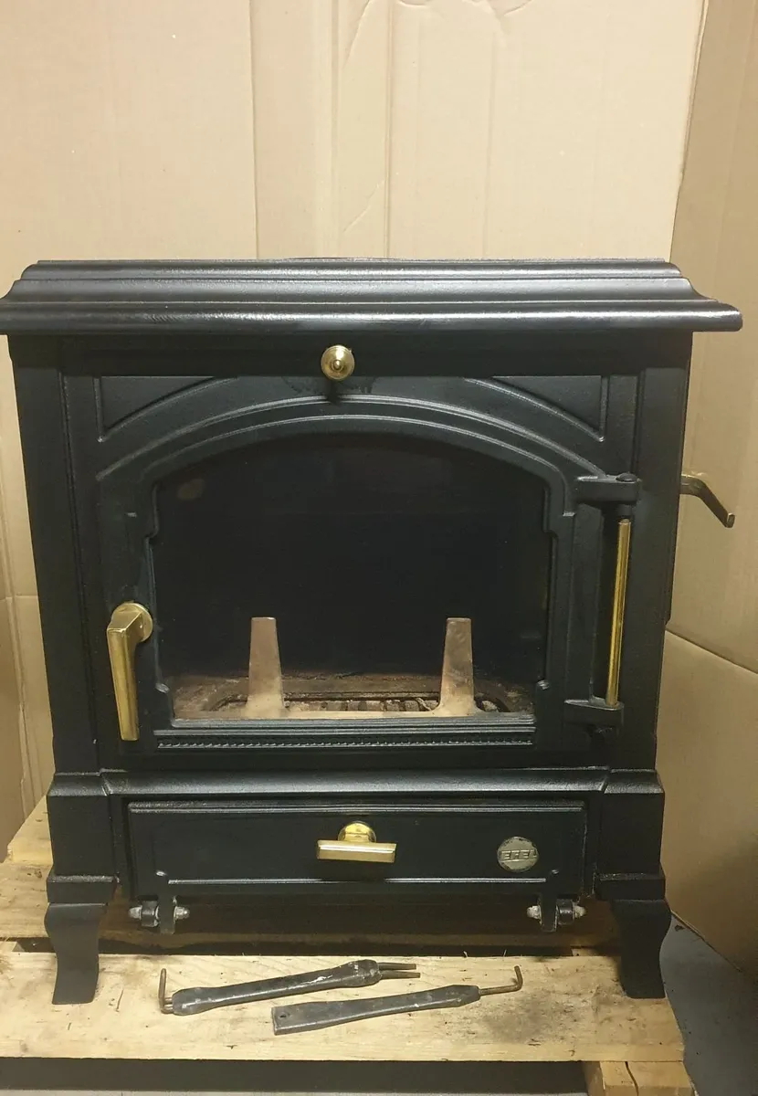 Harmony 1 Solid fuel  9KW stove with back boiler - Image 1