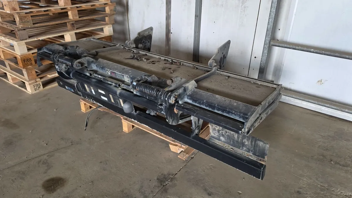 Truck Tail Lift - Image 3