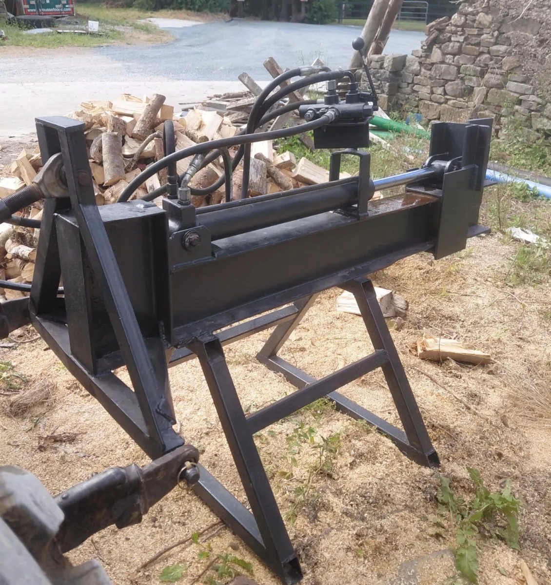 Log Splitter - Image 1