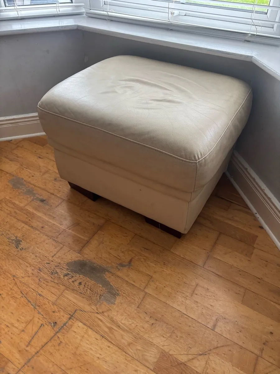 Couch - Image 2