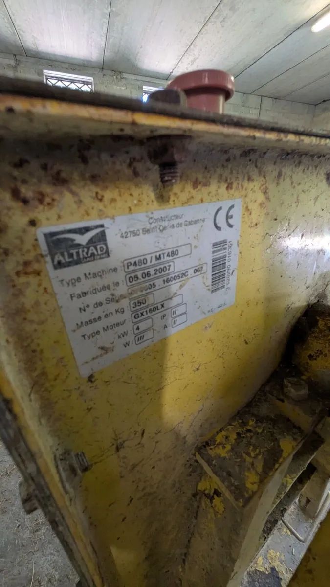 Concrete Mixer - Altrad P480 - Image 2