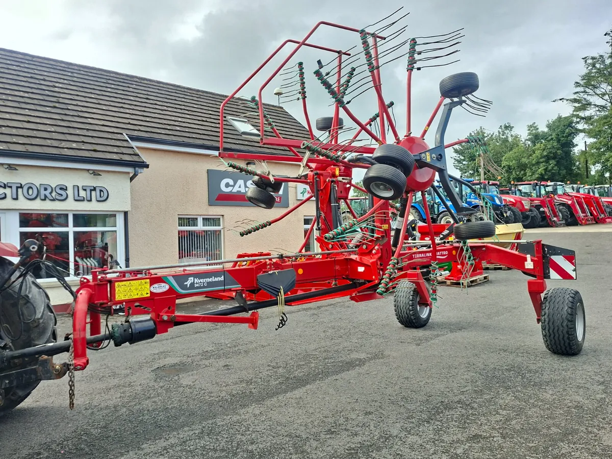 2019 KVERNELAND 9472 RAKE - Image 2