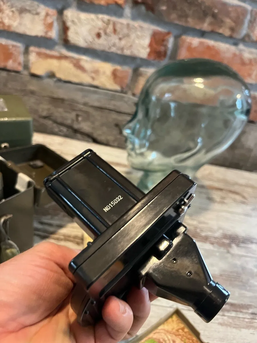 Vintage army Irradiation tester - Image 2