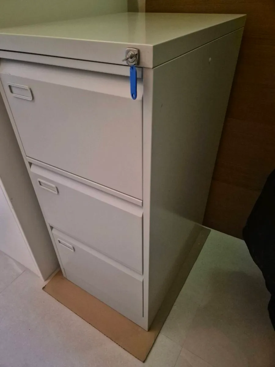 Go Office 3 drawer filing cabinet - Image 2