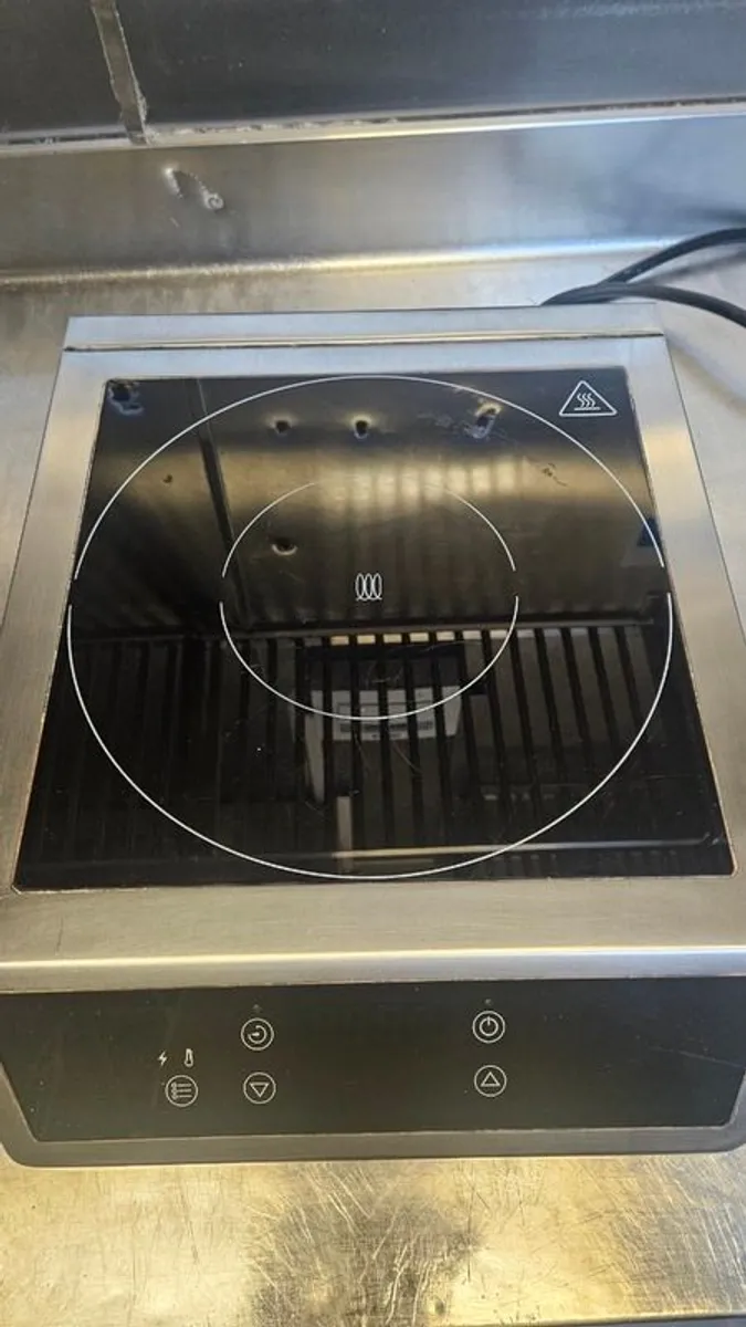 HENDI Commercial Induction Cooker 3500D - Image 2