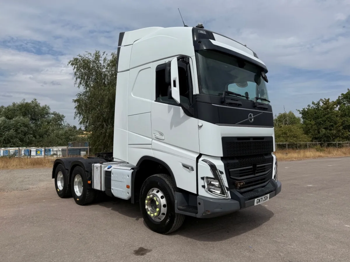 (CHOICE OF 3) 2021 VOLVO FH 500 DOUBLE DRIVE - Image 3