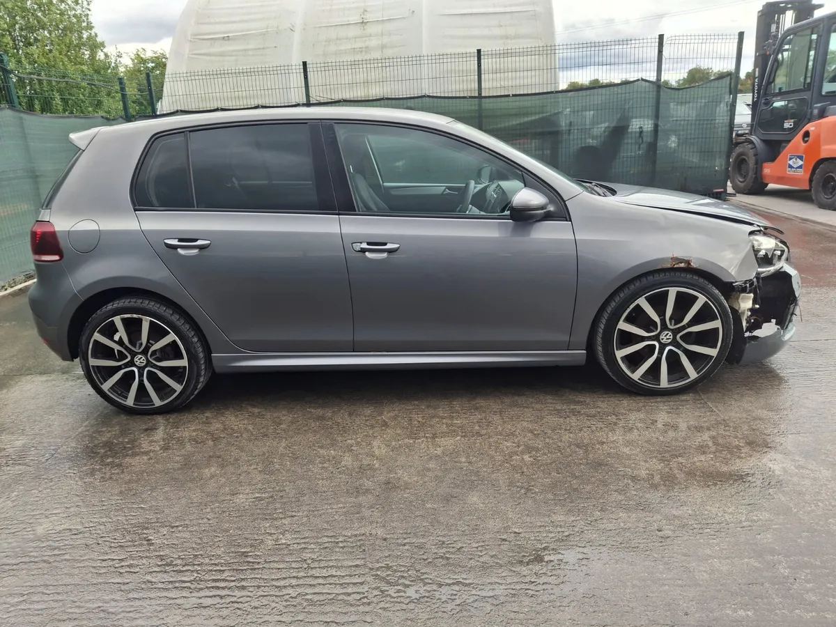 2011 Volkswagen Golf  Bluemotion  1.6 Tdi - Image 3