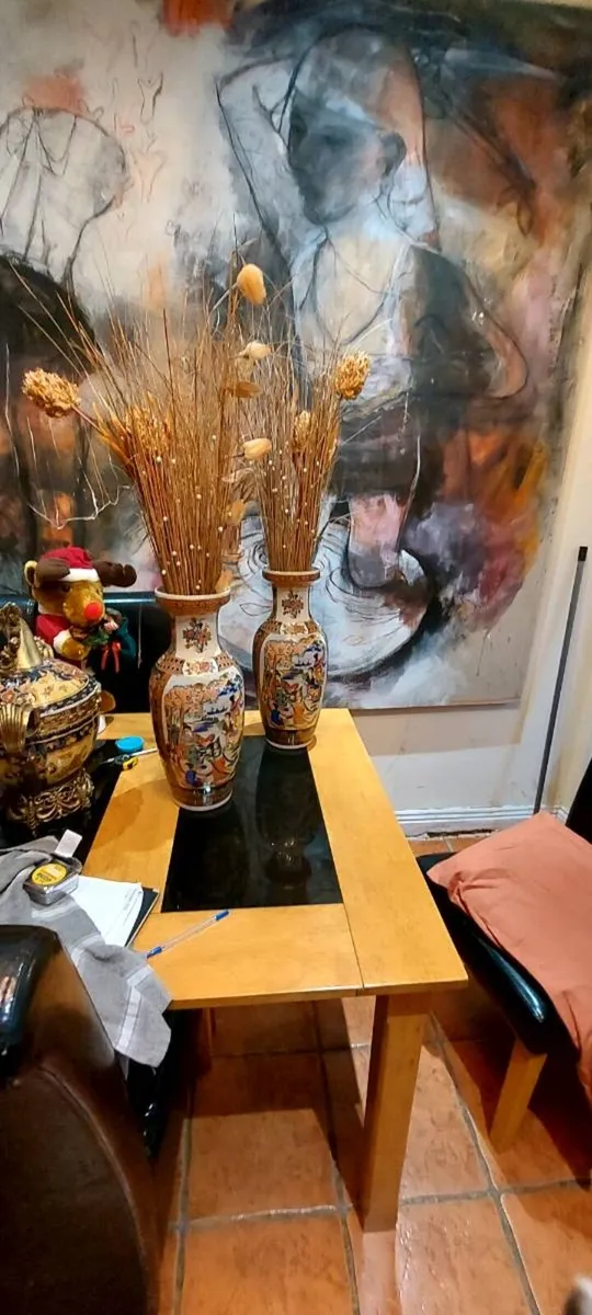 Vintage  Chinese Vases - Image 4