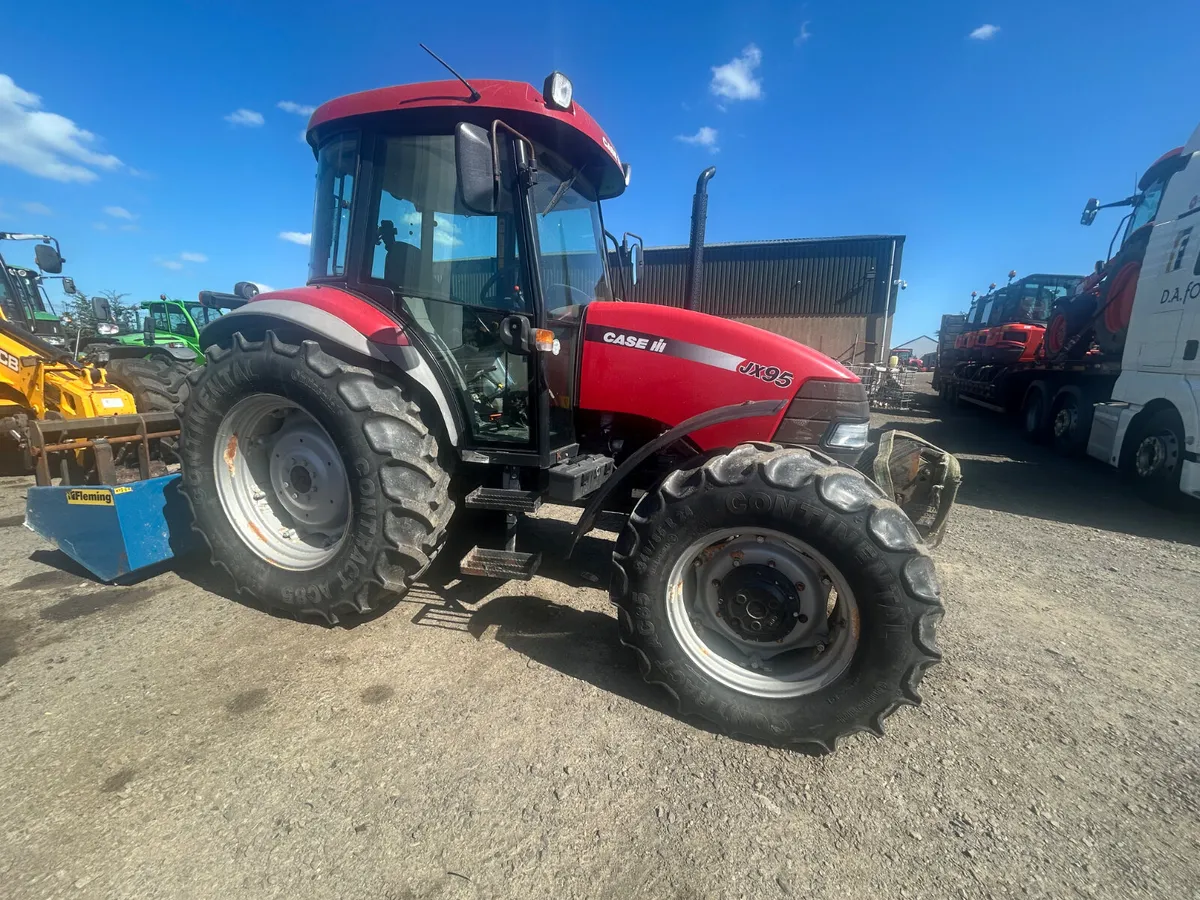 2006 Case JX95 - Image 2
