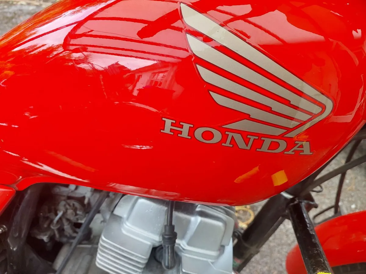 Honda CB250 1997 - Image 3