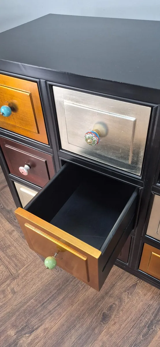 Multidrawer sidetable - Image 2