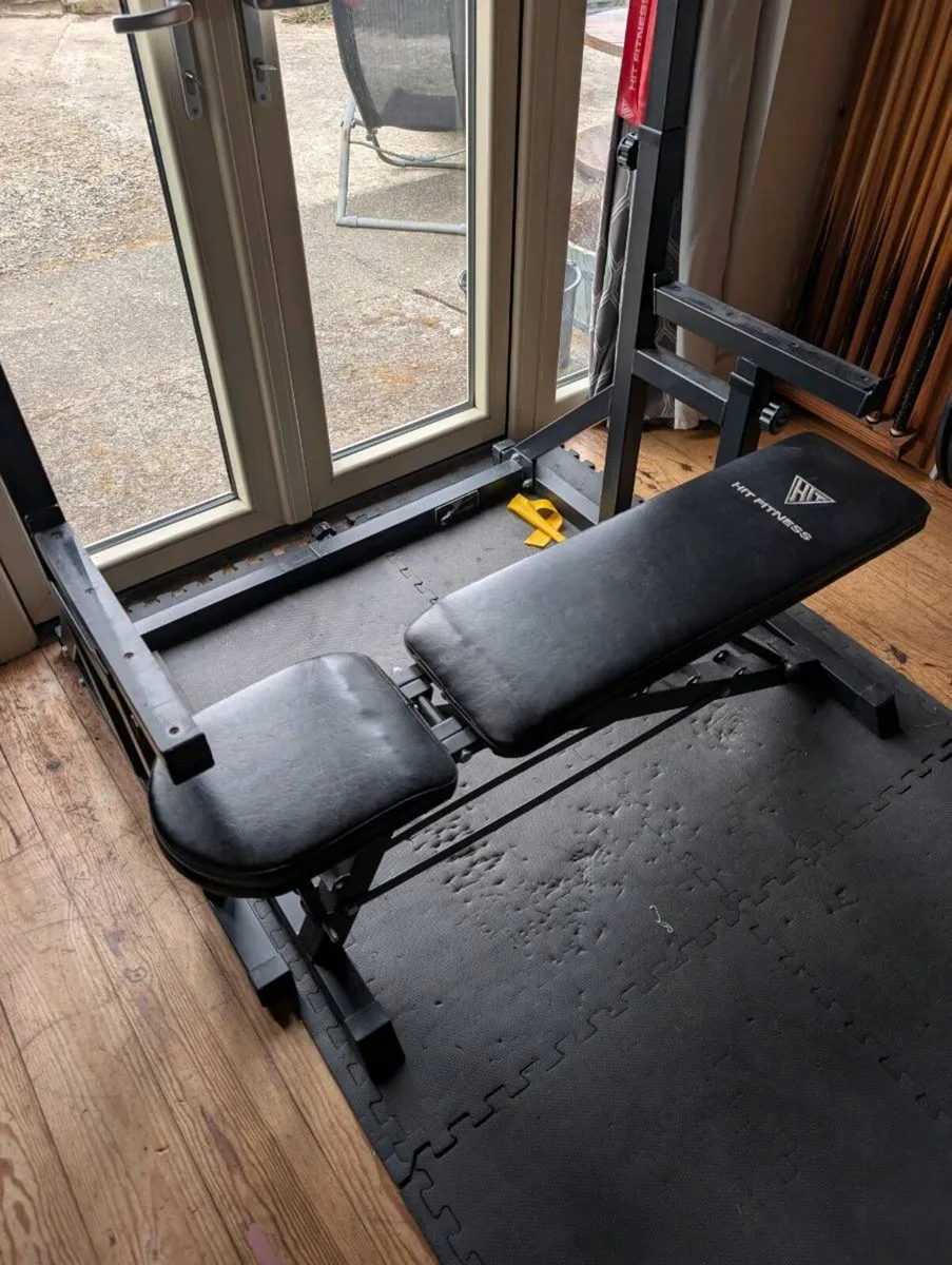 Half rack with plate and dumbbell set - Image 2