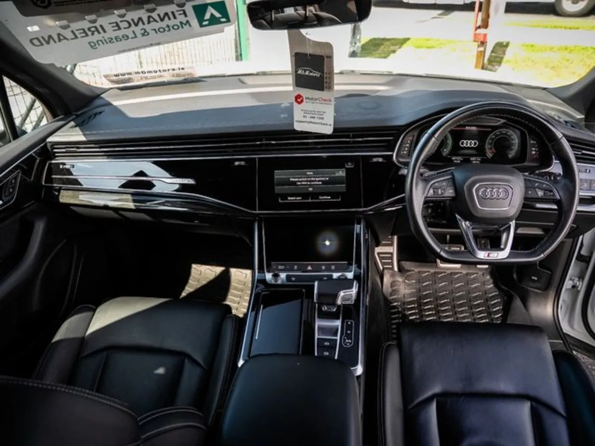Audi Q7 3.0tdi Black Edition 50 QTR *COMMERCIAL* P - Image 4