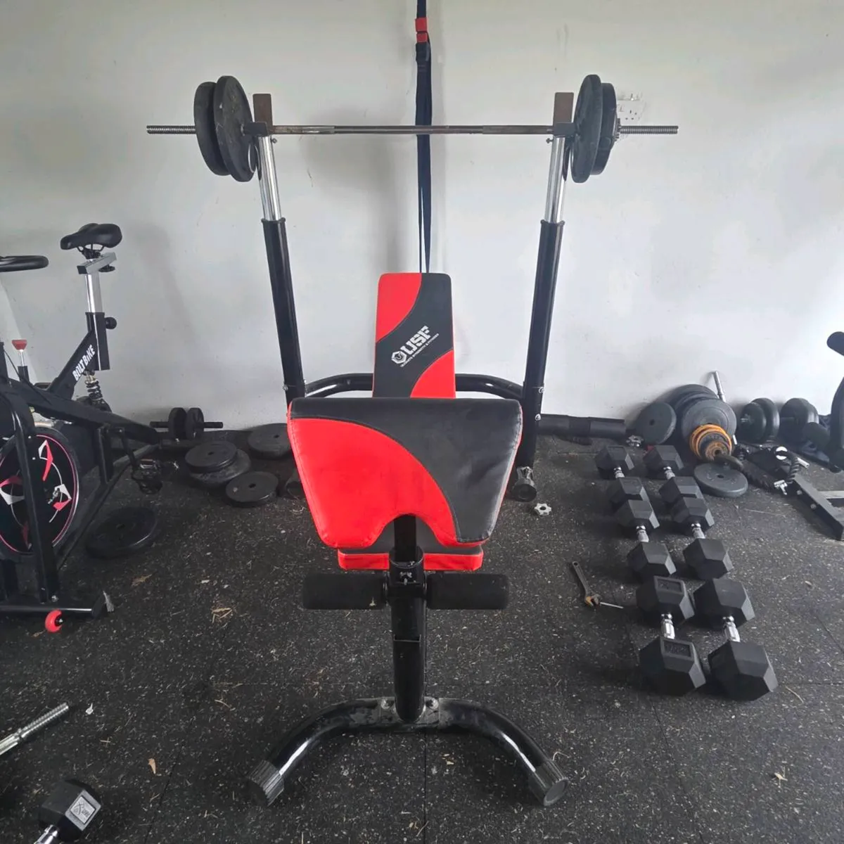 Adjustable weight bench and squat stand - Image 2