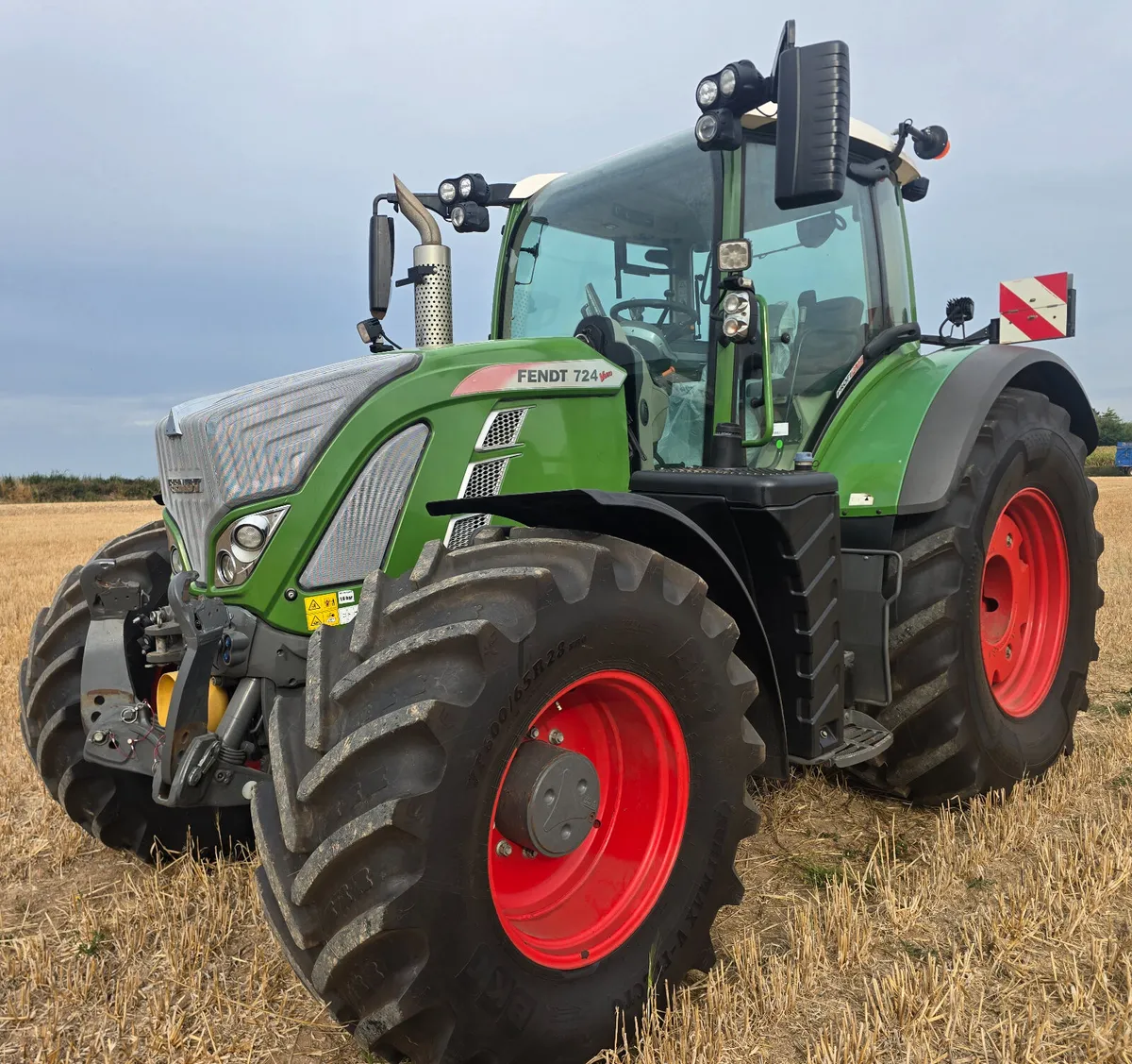 Fendt 724 - Image 1