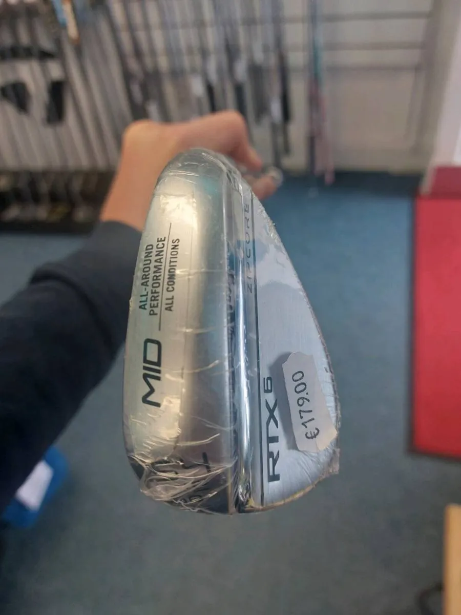 Cleveland RTX6 ZipCore 54 Degree wedge - Image 2