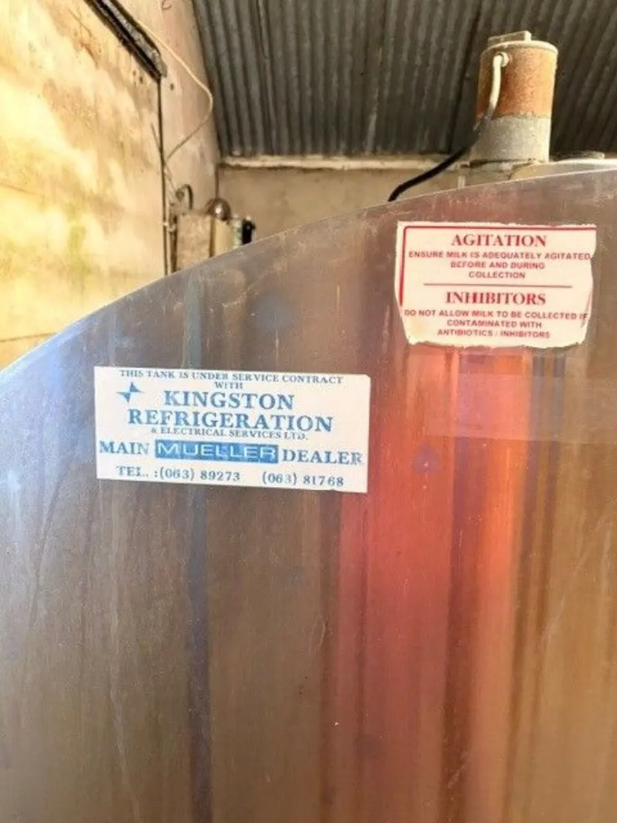 Milk Bulk Tank For Sale - Image 2