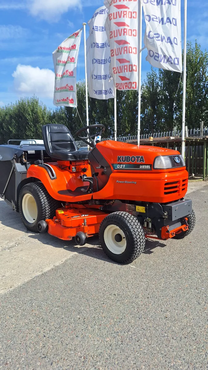 Kubota G21 Low Dump Mower - Image 1