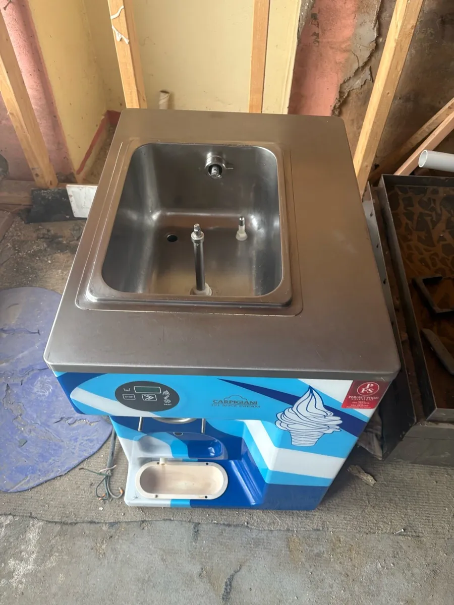 Catering equipment - Image 1