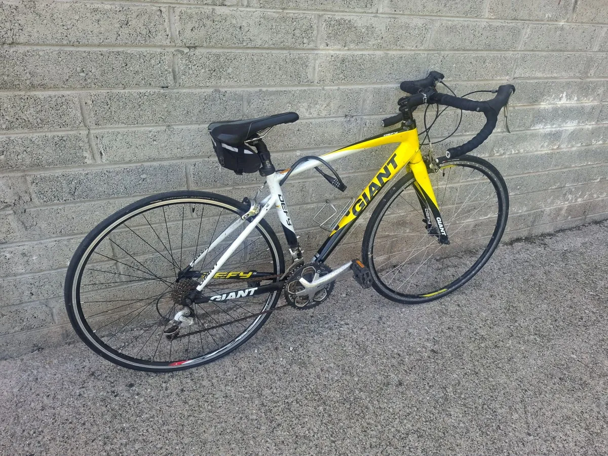 Ladies Giant Defy Road Bike for Sale - Image 2
