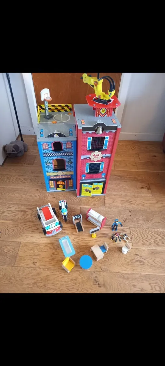 Wooden fire station - Image 4