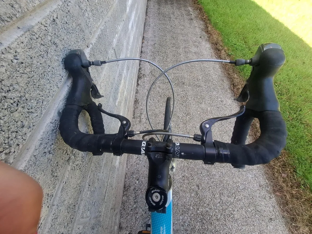 Ladies Giant Avail Road Bike - Image 3
