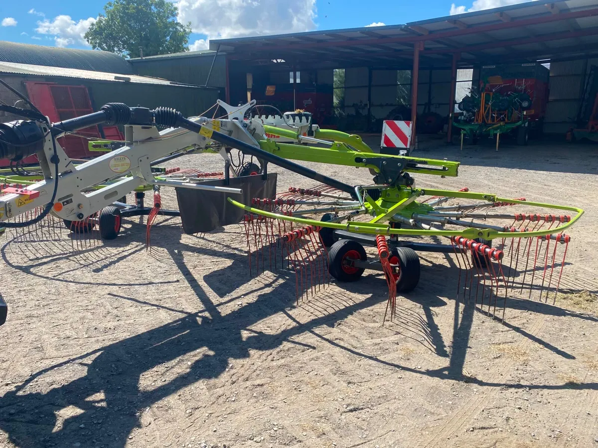 2018 CLAAS 2700 RAKE - Image 2