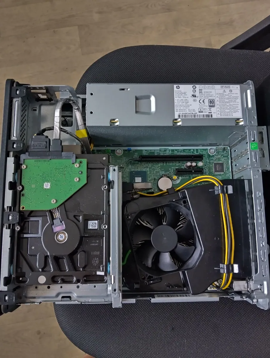 HP ProDesk 600 G4 SFF (i5 8th Gen) and power cable - Image 3