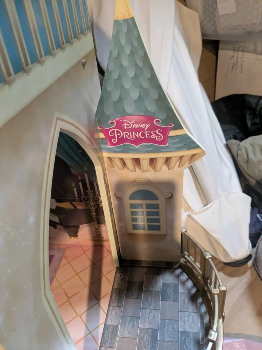 Disney Princess Belle Enchanted Doll House - Image 3