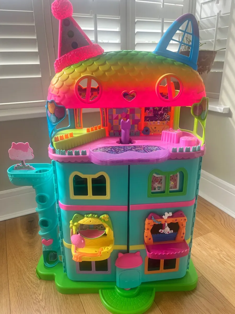 Gabby Doll House & Accessories - Image 1