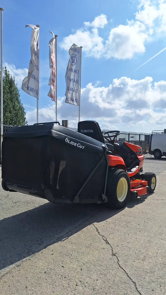 Kubota G21 Low Dump Mower - Image 3