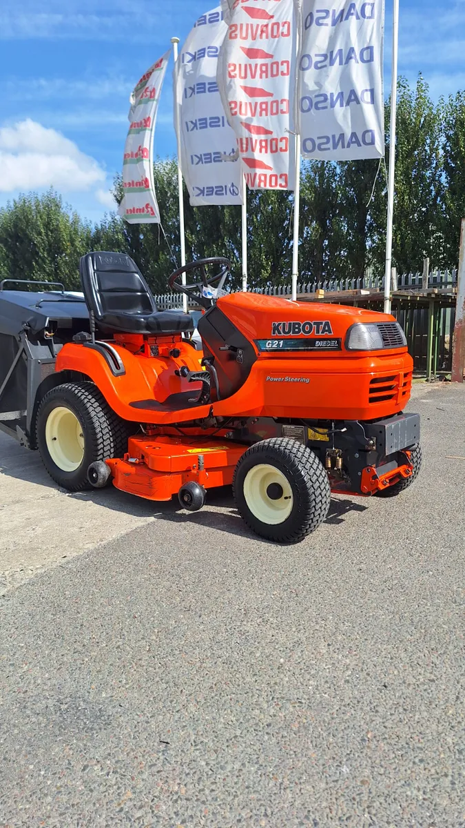 Kubota G21 Low Dump Mower - Image 1