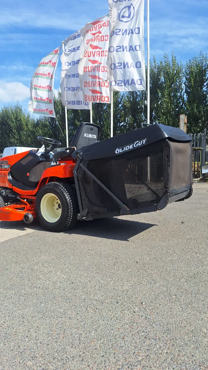 Kubota G21 Low Dump Mower - Image 4