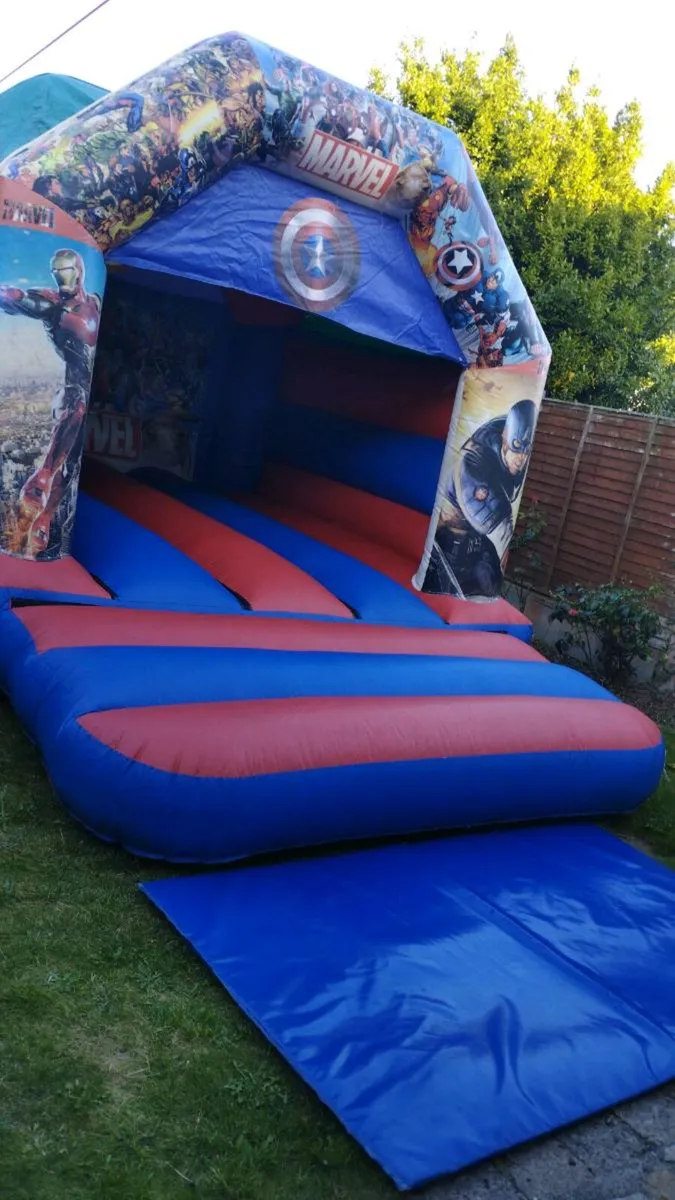 Bouncy castle for sale €600 - Image 1