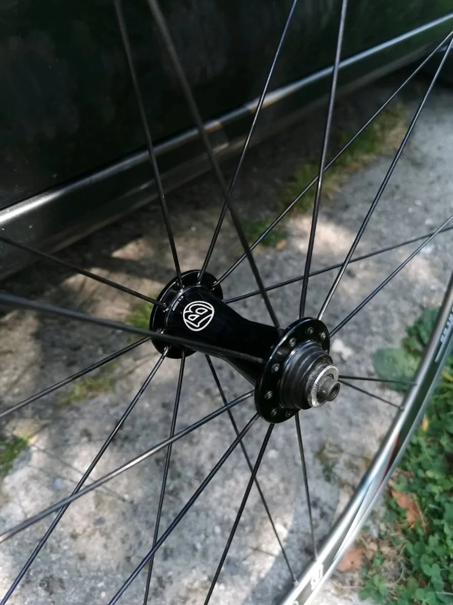 Bontrager wheels - Image 4